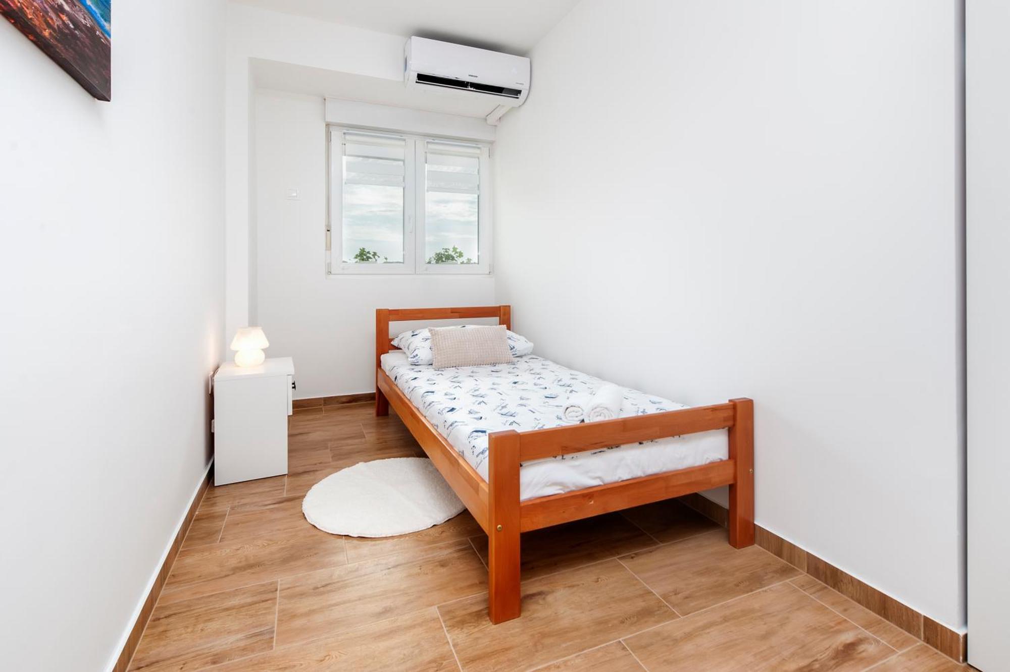 Arena Parkside Apartment