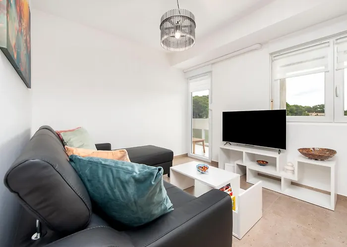 Arena Parkside Residence